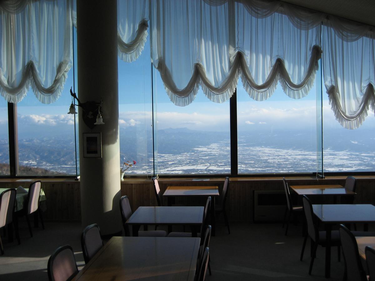 Takamine Kogen Hotel Komoro Buitenkant foto